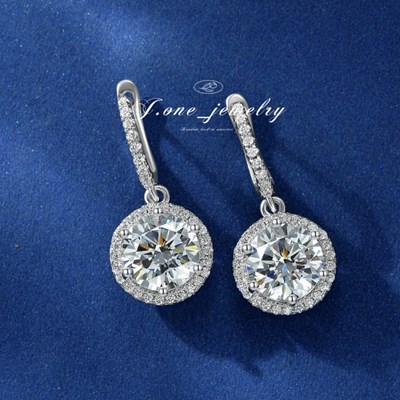 Anting premium batu putih 2crt D colour